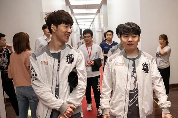麻将为什么要控制情绪（打麻将为何要掌控情绪）
