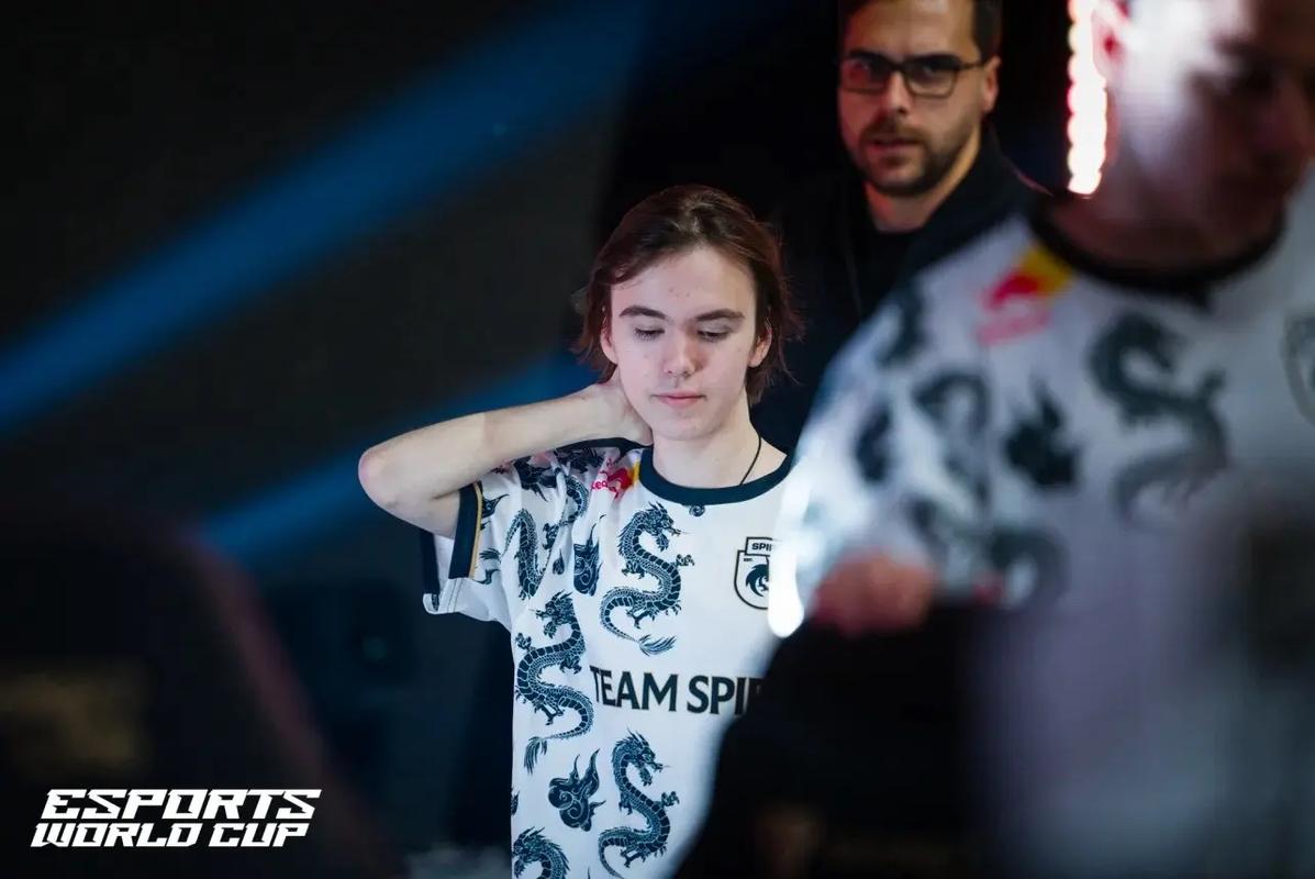 百家乐新手别被场面影响（百家乐新手切勿被现场氛围左右）